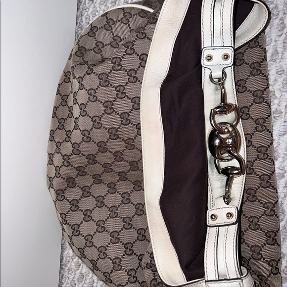 White Gucci Canvas Hobo Bag and Wallet Set - Picture 7 of 13